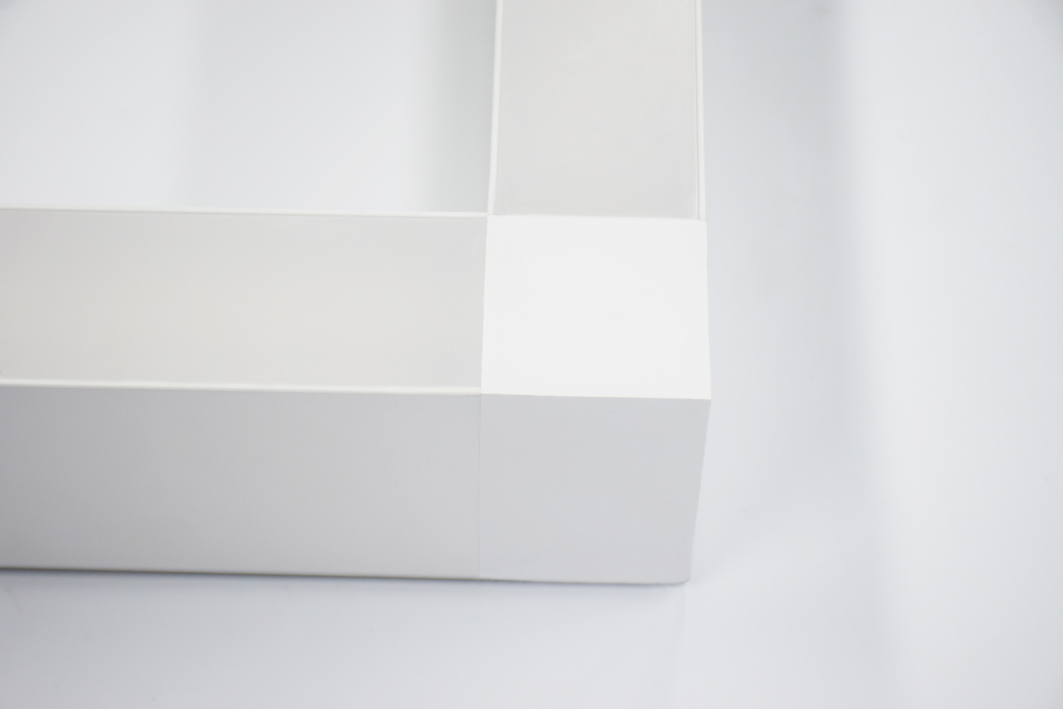 Belle 1 Surface Flush Lens view 4